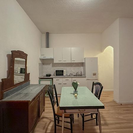 פרפיניין Charmant Studio Avec Balcon מראה חיצוני תמונה