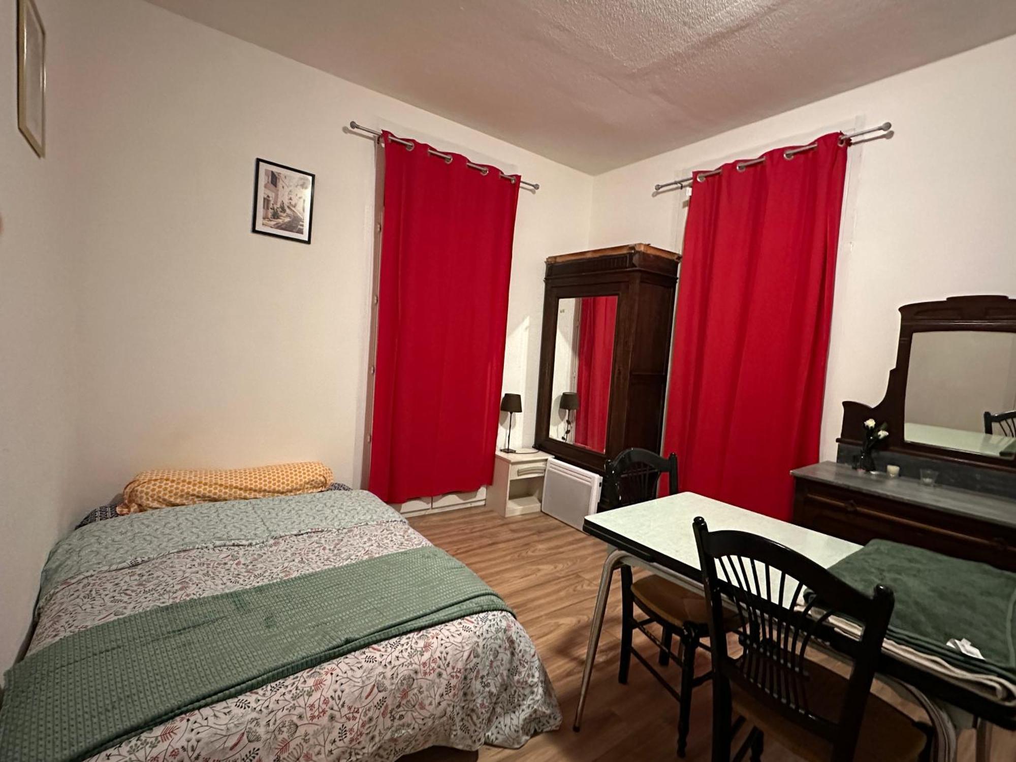 פרפיניין Charmant Studio Avec Balcon מראה חיצוני תמונה